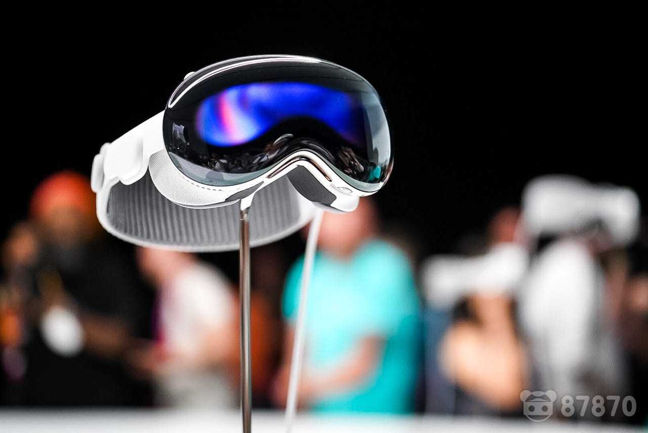 VR